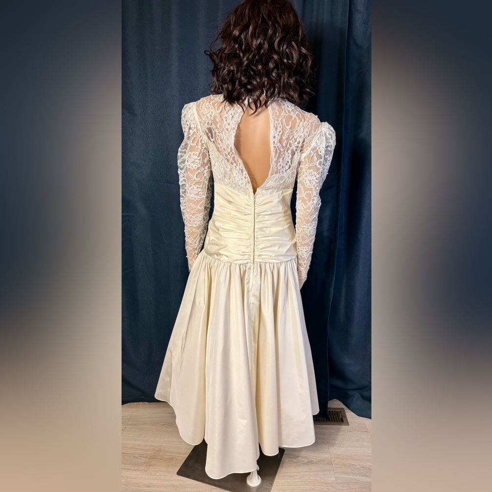 Dessy Creations Vintage Ivory Lace Tea-Length Wedding Dress Ruched Waist - Picture 5 of 16